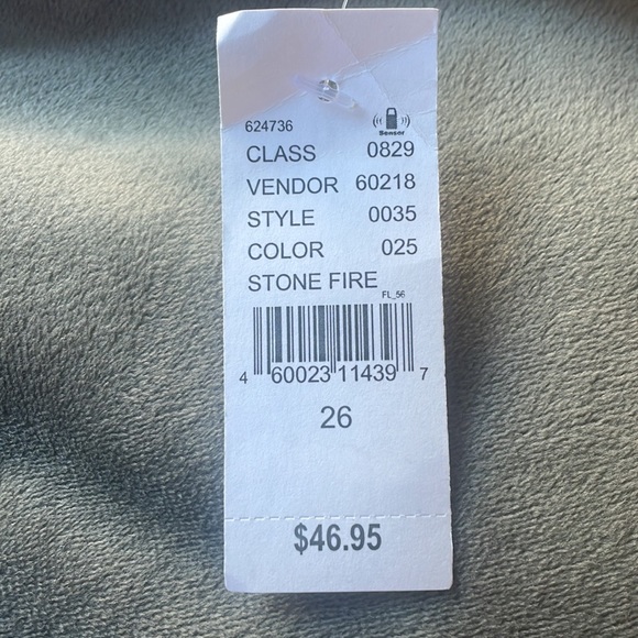 PacSun Ultra High Rise Vintage Short - Picture 10 of 10